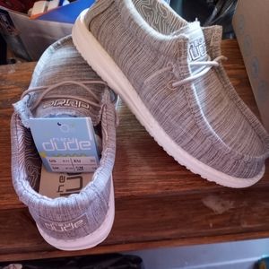 Hey Dude - Little Boys Size 11 - Wally Youth - Linen Stone